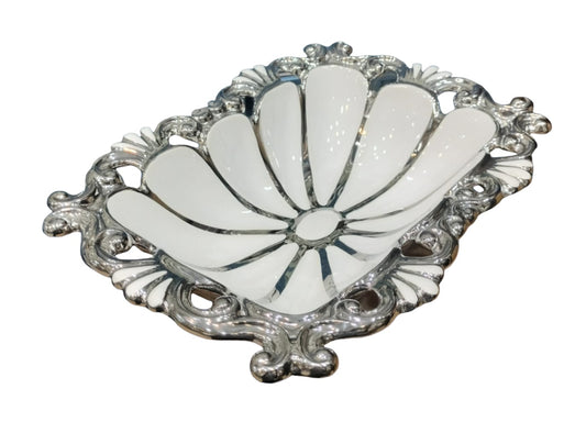 Royal Collection Rattan Rectangle Bowl – Golden & Silver