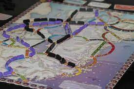 سواری کے لیے ٹکٹ: نورڈک کنٹریز ایڈیشن - ایلن آر مون کی حکمت عملی بورڈ گیم