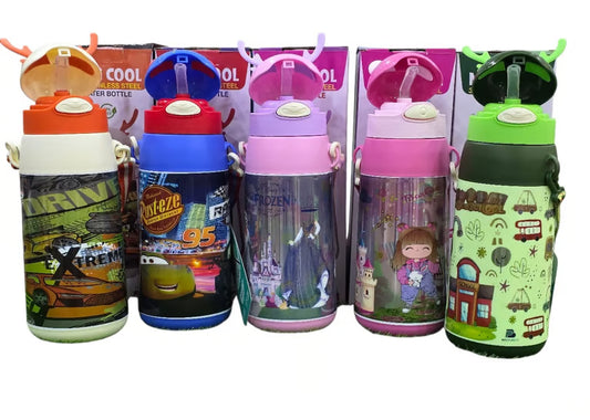 سٹینلیس سٹیل کڈز سیپر بوتل 720 ملی لٹر - اسٹرا اور پٹے کے ساتھ موصل پانی کی بوتل