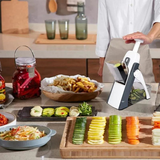 Mandoline Slicer - Professional Vegetable Slicer with Adjustable Thickness Settings