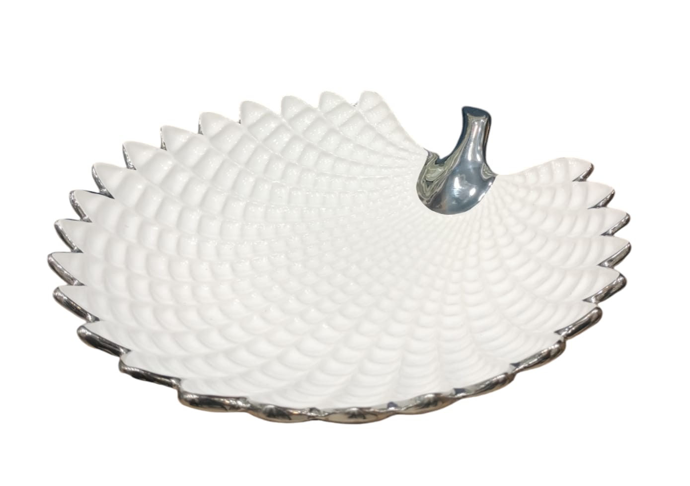 Royal Collection Fan Plate – Shell-Shaped Decorative Serving Dish with Gold Trim