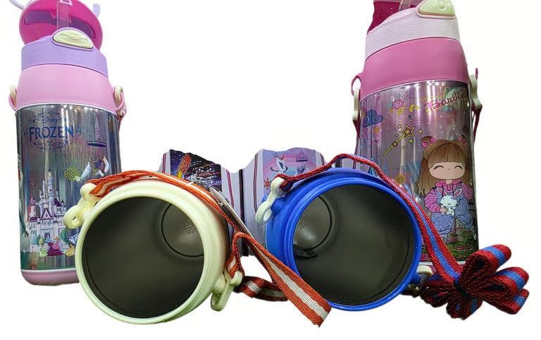 سٹینلیس سٹیل کڈز سیپر بوتل 720 ملی لٹر - اسٹرا اور پٹے کے ساتھ موصل پانی کی بوتل